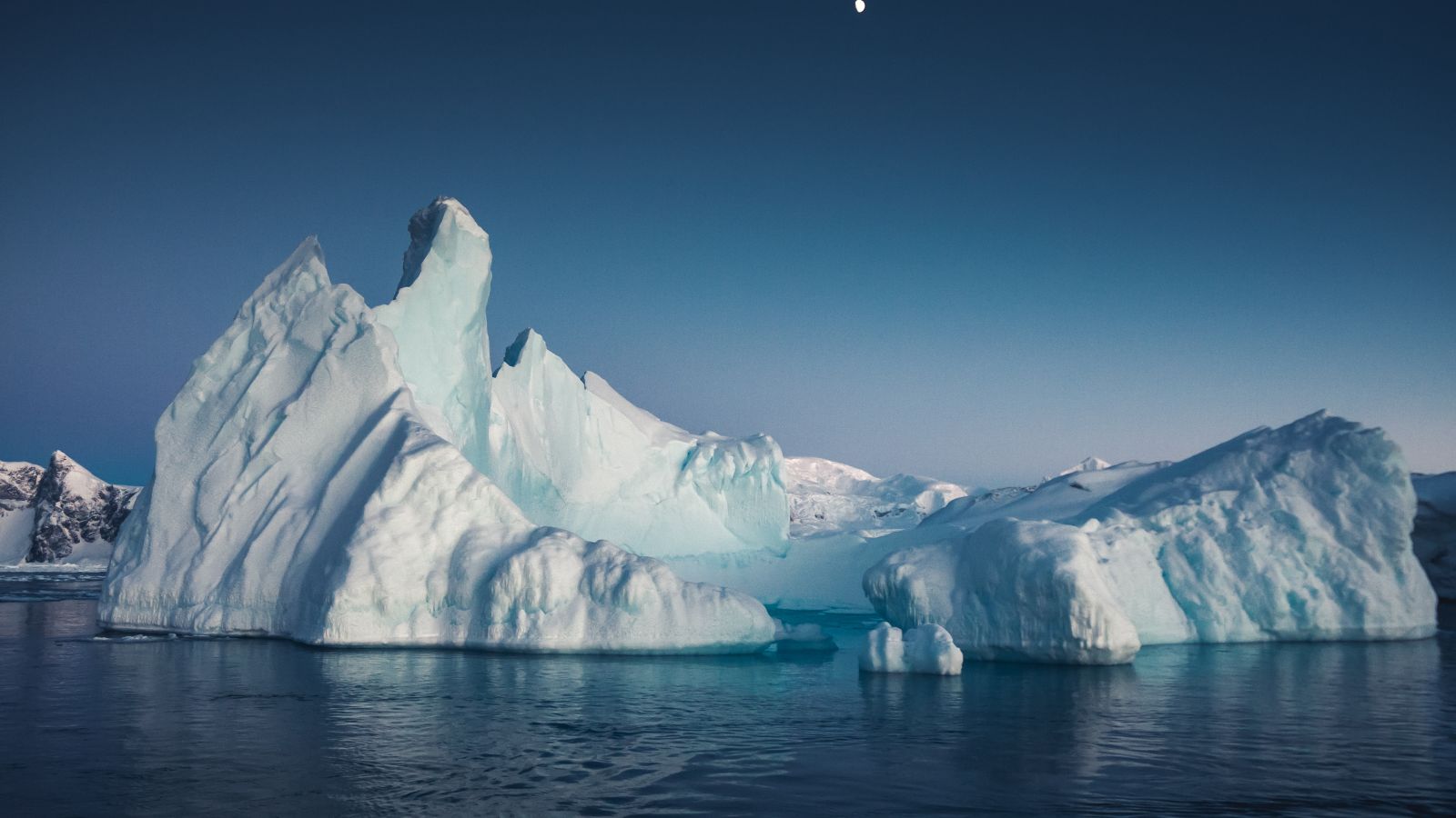 Eisberg im Meer
